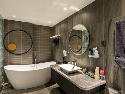 Chủ càn tiền bán gấp căn hộ Tại HN centerpoin 27 lê văn lương 68m2 căn góc bc đông nam 5
