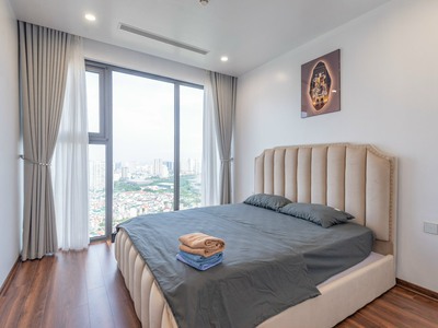 Chủ cần tiền bán gấp căn hộ Golden Palm 21 lê văn lương 135m2 3 ngủ full đồ,giá rẻ 5