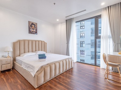 Chủ cần tiền bán gấp căn hộ Golden Palm 21 lê văn lương 135m2 3 ngủ full đồ,giá rẻ 8