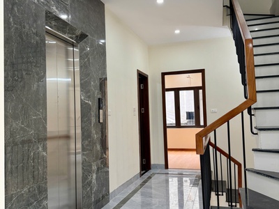 Bán nhà 5 tầng Vũ Văn Cẩn, Hà Đông, Ô tô, Thang máy, 2 thoáng 4