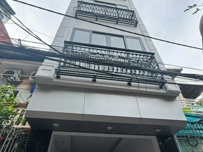 Lạc Long Quân 5 tầng x mặt tiền 3.5M - Trước nhà thoáng sáng vĩnh viễn - Gần ô tô. 0