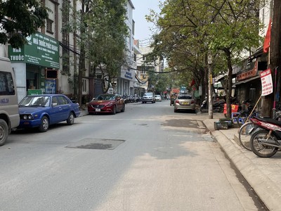 Bán nhà phân lô lạc trung, oto tránh, vào nhà, mặt tiền 8m, 29  tỷ 0