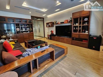 Bán nhà lạc long quân, phân lô, ôtô tránh, kinh doanh, 2 thoáng, 70m2 giá 23 tỷ 950 0