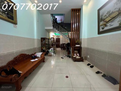 Bán nhà tân phú   hxh nguyễn hữu tiến   60m    5 tầng   giá chỉ 5 tỷxx 0