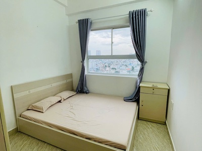 Chính chủ cần bán căn thương mại chung cư hoàng quân  - - giá 1tỷ750   bao thuế phí sang tên 2