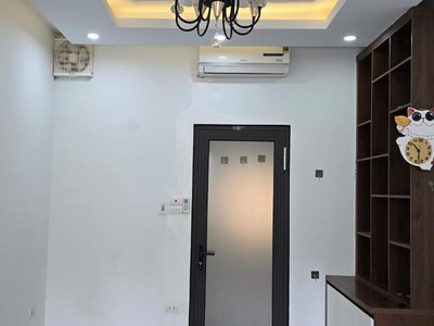 Bán gấp   nhà 5 tầng minh khai, hai bà trưng   ngõ 3 gác thông, cách ô tô 50m,gần nhiều tiện ích 2