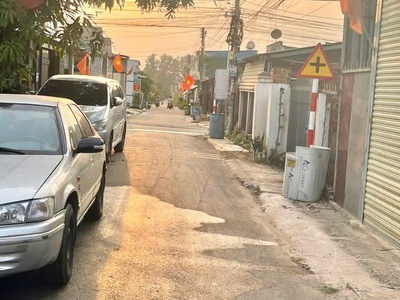 Bán gấp đất  -  sân bay 5 km - 1 tỷ 050 -shr - 100m2 - gần kcn   chủ cần bán gấp trong tuần 3