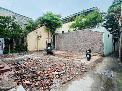 Bán gấp lô đất phố nguyễn văn linh 80m2, mt 8m, giá đầutư 7 tỷ vài bước ra mặt phố 2