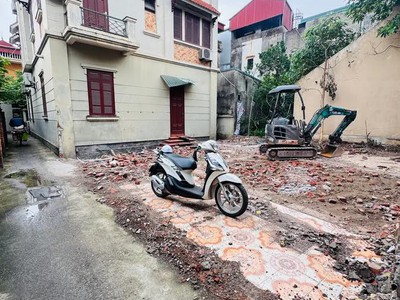 Bán gấp lô đất phố nguyễn văn linh 80m2, mt 8m, giá đầutư 7 tỷ vài bước ra mặt phố 3