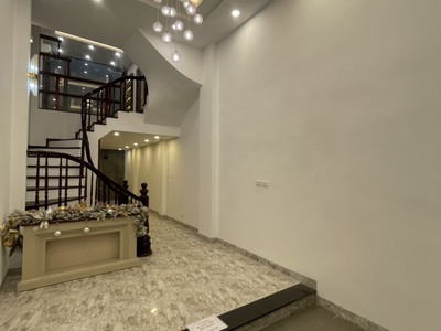 Bán nhà láng, đống đa, ngõ ô tô, 2 thoáng 42m2, 5 tầng, đủ đồ, chỉ 12.85 tỷ 0