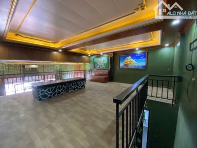 Cho thuê nhà mặt phố bà triệu, lô góc x 70m2 x mặt tiền 6.1m, vị trí cực đẹp giá chỉ 20tr 3