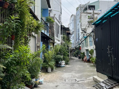 Nhà đẹp hẻm xe hơi ngay đh văn lang, 73m2, ngang 7m, 8 phòng doanh thu 45tr/m2. nhình 8 tỷ 0