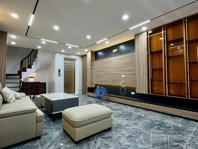 Bán nhà đền lừ ô tô tránh thông tứ tung 6 tầng thang máy nội thất đẹp lung linh 55m2 giá 18 tỷ 2