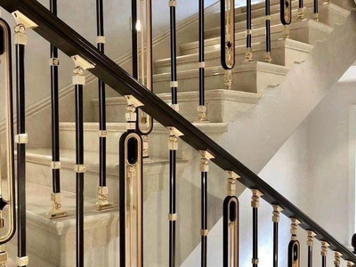 Tôi chủ nhà cho thuê nhà lô góc, mới,vỉa hè, 93m2- 5t, giảng võ 30 tr 1