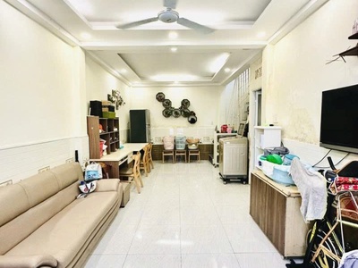 Ngay bv 115 thành thái q.10 - hẻm rộng đẹp 1 trục thông - hiếm nhà bán chỉ 5.x tỷ 2