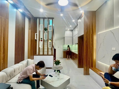 Bán nhà giáp bằng b- hoàng mai, 30 m2, 5 tầng, mặt tiền 3,6 m, giá 6,8 tỷ. 1