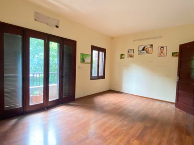 Bán nhà phân lô tây hồ, mt6m vuông đẹp, ô tô vào nhà, chỉ 24 tỷ 2