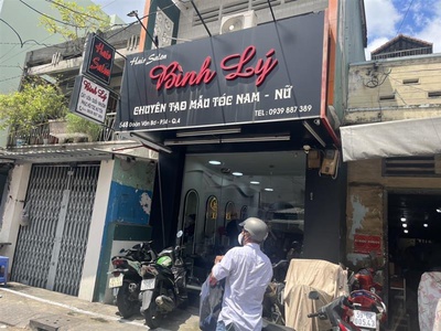 Nhà bán mặt tiền đoàn văn bơ- xe hơi đến cửa nhà- khu vực kinh doanh đa ngành nghề- thông qua xòm 4