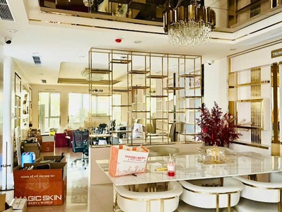 Bán nhà mặt phố cầu giấy, vỉa hè rộng, kinh doanh đắc địa, dt 55m2 x5t giá 21 tỷ 1
