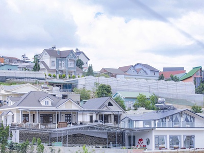 Cho thuê villa trại mát p11 đà lạt - hồ bơi nước nóng, bãi đậu xe, view đỉnh - 40tr 0