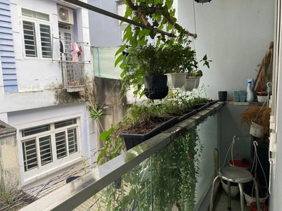 Nhà 3 tầng đúc btct- 4x12m -đường 3/2,p12, tt quận 10 chỉ 7.9 tỷ  tặng ip16 khi cọc 4