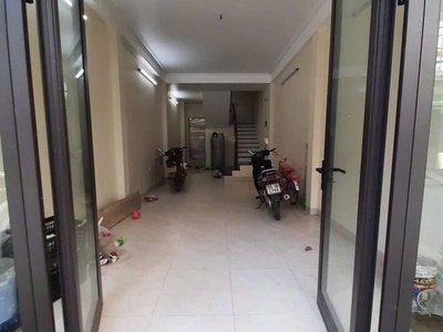 Chính chủ cho thuê nhà 5 tầng thông sàn    40m2   phú diễn, bắc từ liêm 2