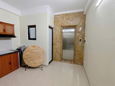 Cho thuê căn hộ tầng 2,3,4, có thang máy,đầy đủ nội thất, ngõ 75 phố vĩnh phúc,ba đình 2