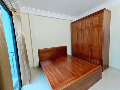 Cho thuê căn hộ tầng 2,3,4, có thang máy,đầy đủ nội thất, ngõ 75 phố vĩnh phúc,ba đình 4