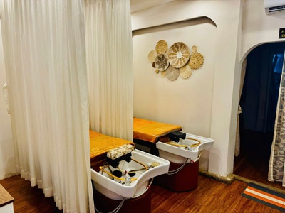 Vì chuyển nơi ở nên mình cần sang nhượng lại tiệm nail gội   nhà nguyên căn 2