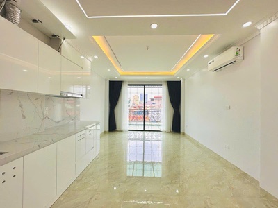 Bán nhà mới xây 6 tầng thang máy  ngõ 68 cầu giấy , lô góc , thiết kế hiện đại , gần phố , ở ngay 1