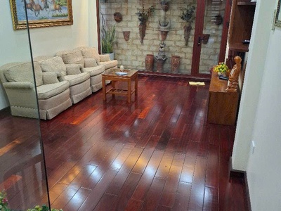  bán nhà đẹp tư đình long biên  diện tích: 56m  x 5 tầng -mặt đường ô tô tránh  7 chỗ vào nhà 1