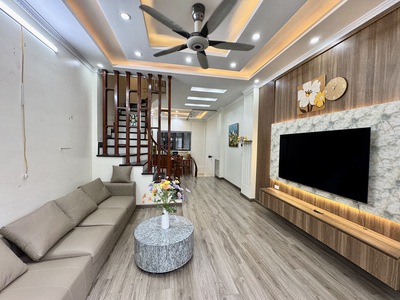 Bán nhà đền lừ gara ô tô 7 chỗ thông tứ tung 5 tầng đẹp như mới 45m2 giá hiếm 15 tỷ 1