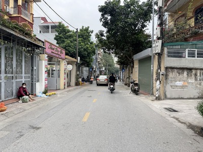 Bán căn góc, nhà mặt phố 42 Sài Đồng 65,6m2, 6,5 tầng, sát hồ, kinh doanh hái ra tiền 40tr/tháng 3