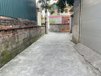 Cần bán 34,7m2 nhà C4 ngõ 54 Kim Quan Thượng. Cách chợ và công viên 150m 3