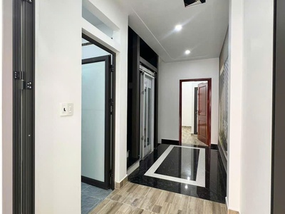Mrs Tâm Bán nhà 5 tầng thang máy TĐC Hồ Đá, Sở Dầu, Hồng Bàng, Hải Phòng. 5,8 tỷ 2