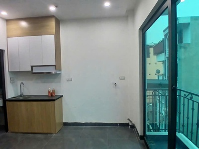 Bán Nhà Giải Phóng , DT 50m x 6T , Gí Hơn 12 Tỷ , 10P Ngủ , Dòng Tiền 600/ Năm , Oto đỗng cửa 3