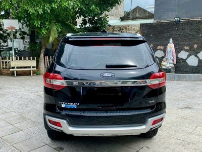 Em cần bán chiếc ford everest đời 2019 4