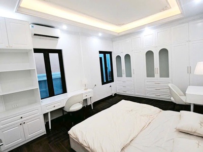 Trung tâm Ba Đình 40m2 x 5 tầng - Full nội thất tân cổ điển - Lô góc 2 thoáng vĩnh viễn - Vài bước r 2