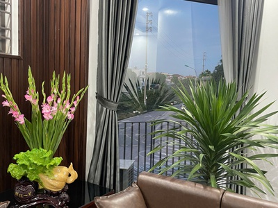 Bán Nhà vườn 3 mặt tiền vị trí đẹp thuận tiện khu đô thị mới tuệ tĩnh 1