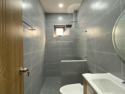 Nhà mới 90m2 - Có thang máy - Đủ nội thất - Giá 14.5 tỷ - Đường D4, Q7 8