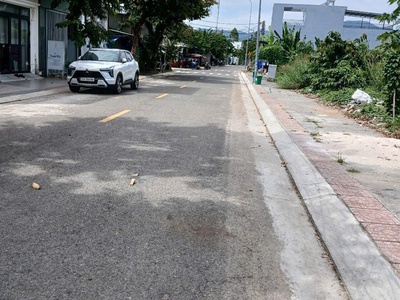  cần bán gấp lô đất rẻ nhất đường nguyễn hữu huân   trung tâm tp bà rịa 0