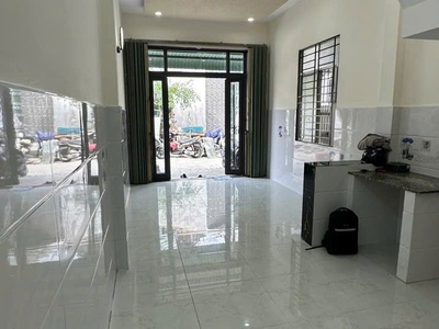 Bán nhà đẹp 2 tầng 3pn đường oto khu hòn xện vĩnh hòa giá rẻ 3ty5 - diện tích 4m x 15,57m. - 0