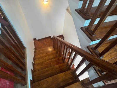 Nhà 5 tầng, ô tô tránh, view vĩnh viễn, gần bigc long biên 1