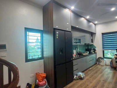 Nhà 5 tầng, ô tô tránh, view vĩnh viễn, gần bigc long biên 2