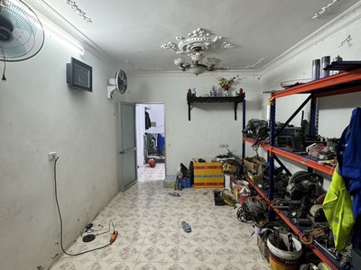 Bán căn hộ tầng 1 ngõ 208 giải phóng, 90m 2n1vs, kinh doanh tốt,  giá 6,95 tỷ 1