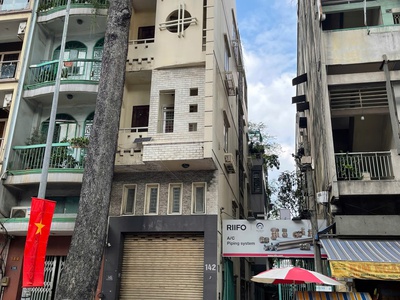  cho thuê nhà góc 2 mặt tiền   142 nguyễn tri phương, phường 9, quận 5 1