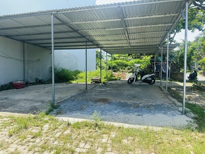Hiếm  lô góc 2 mặt tiền view công viên nam hòa xuân, dt 141m2, chỉ 5.x tỷ tlcc 1