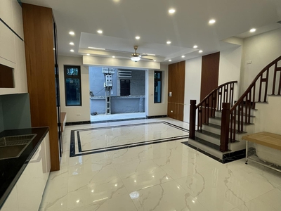 Bán nhà gia quất 50m2 5t, giá đầu tư 8.9 tỷ, ô tô đỗ cạnh nhà, bạt ngàn tiện ích 1