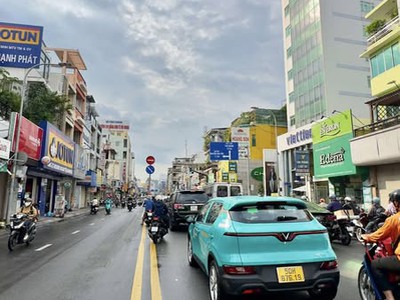 Nhà đường phan đình phùng phường 17 quận phú nhuận. 0