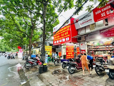 Bán nhà mặt phố dương văn bé   vỉa hè rộng   hai mặt tiền   55m2 - 3.4m mt   15 tỷ 2